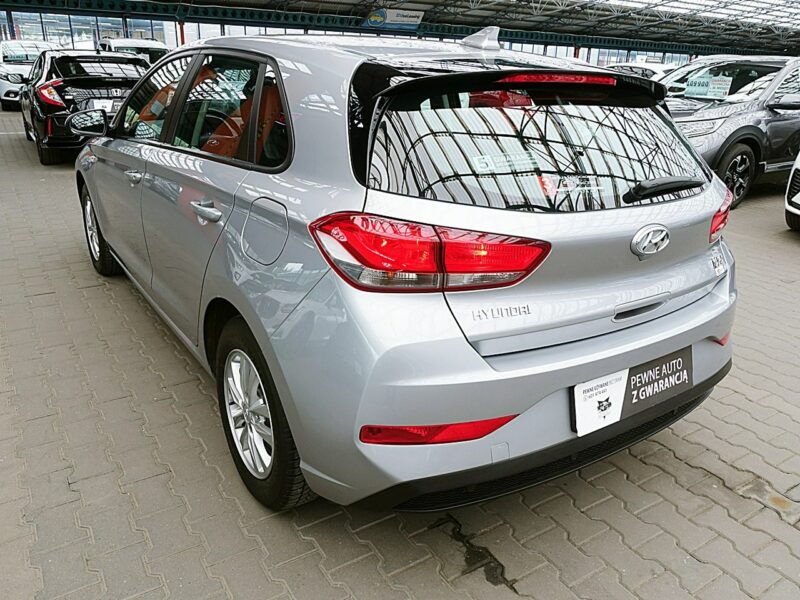 Hyundai i30 1,5 16V Led+Tempomat GWARANCJA 1WŁ Kraj Bezwypadkowy Serwisowany F23% III (2017-)