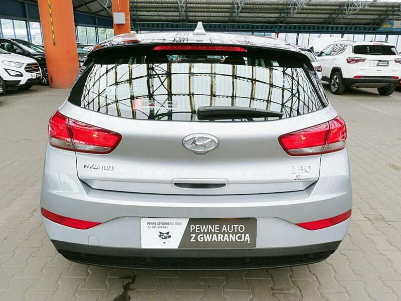 Hyundai i30 1,5 16V Led+Tempomat GWARANCJA 1WŁ Kraj Bezwypadkowy Serwisowany F23% III (2017-)