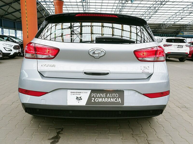 Hyundai i30 1,5 16V Led+Tempomat GWARANCJA 1WŁ Kraj Bezwypadkowy Serwisowany F23% III (2017-)