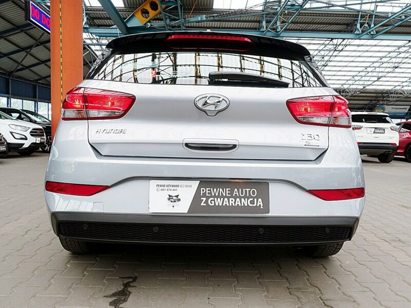 Hyundai i30 1,5 16V Led+Tempomat GWARANCJA 1WŁ Kraj Bezwypadkowy Serwisowany F23% III (2017-)