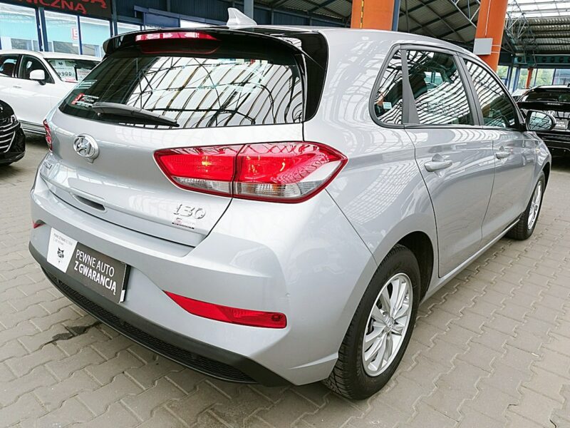 Hyundai i30 1,5 16V Led+Tempomat GWARANCJA 1WŁ Kraj Bezwypadkowy Serwisowany F23% III (2017-)