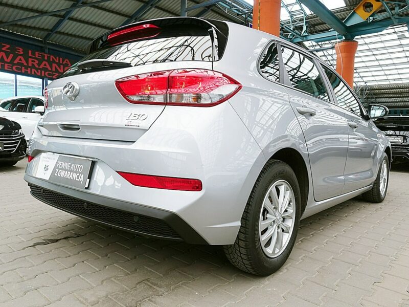 Hyundai i30 1,5 16V Led+Tempomat GWARANCJA 1WŁ Kraj Bezwypadkowy Serwisowany F23% III (2017-)