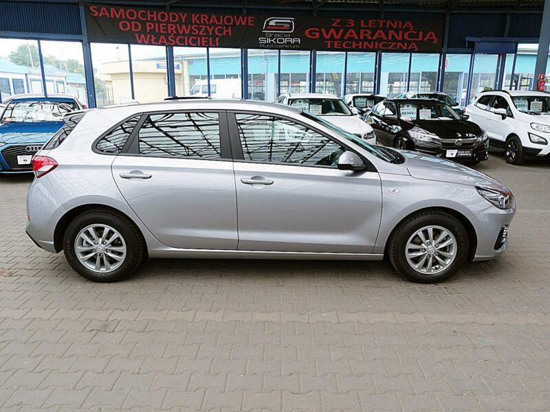 Hyundai i30 1,5 16V Led+Tempomat GWARANCJA 1WŁ Kraj Bezwypadkowy Serwisowany F23% III (2017-)