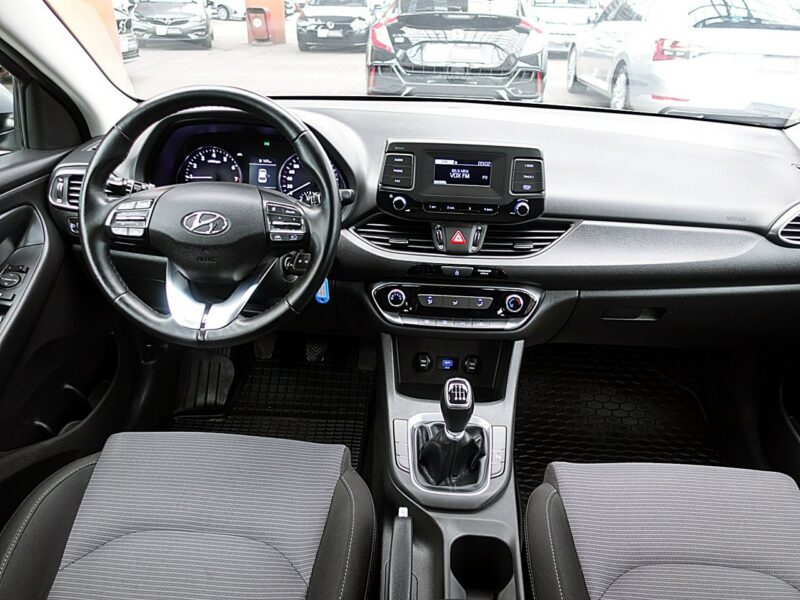 Hyundai i30 1,5 16V Led+Tempomat GWARANCJA 1WŁ Kraj Bezwypadkowy Serwisowany F23% III (2017-)