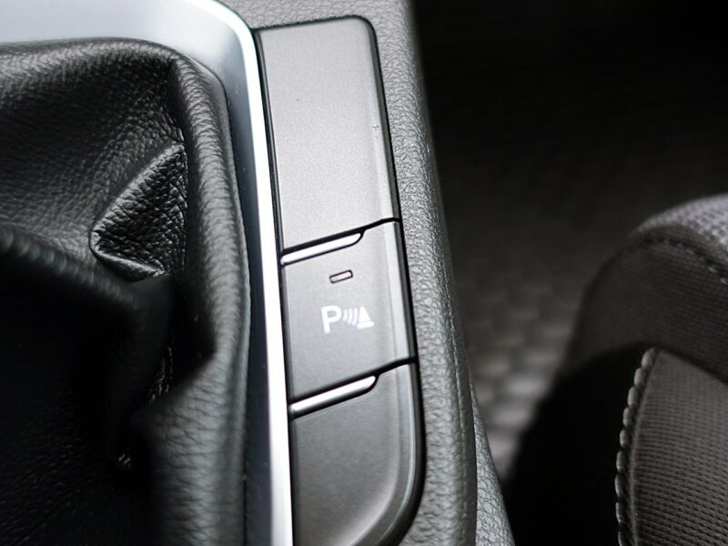 Hyundai i30 1,5 16V Led+Tempomat GWARANCJA 1WŁ Kraj Bezwypadkowy Serwisowany F23% III (2017-)