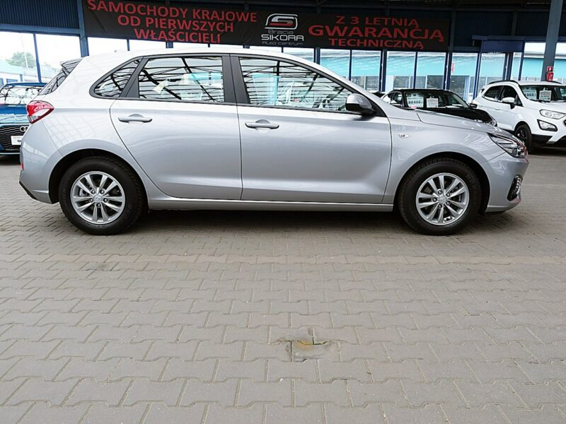 Hyundai i30 1,5 16V Led+Tempomat GWARANCJA 1WŁ Kraj Bezwypadkowy Serwisowany F23% III (2017-)