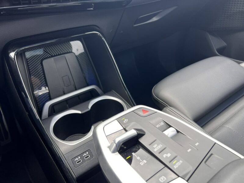 BMW iX1 xDrive30 306km, mPakiet, HUD, Harman, Panorama, FV23%