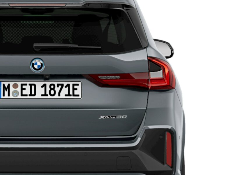 BMW iX1 xDrive30 306km, mPakiet, HUD, Harman, Panorama, FV23%