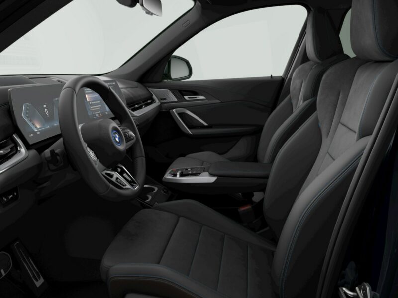 BMW iX1 xDrive30 306km, mPakiet, HUD, Harman, Panorama, FV23%
