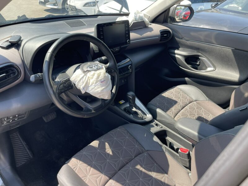Toyota Yaris Cross Automat Hybryda Kamera Podgrzewanie Virtual cockpit 116KM