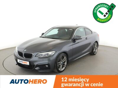 BMW 225 F22