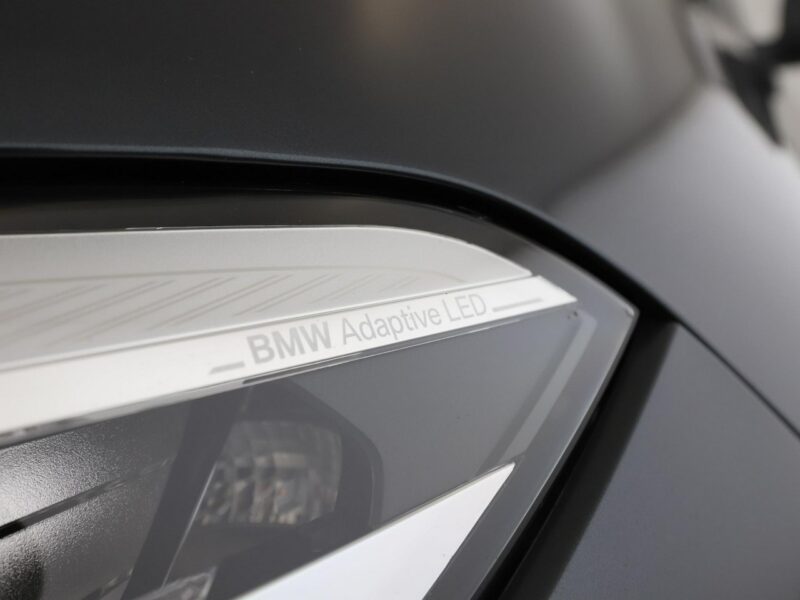 BMW 225 F22