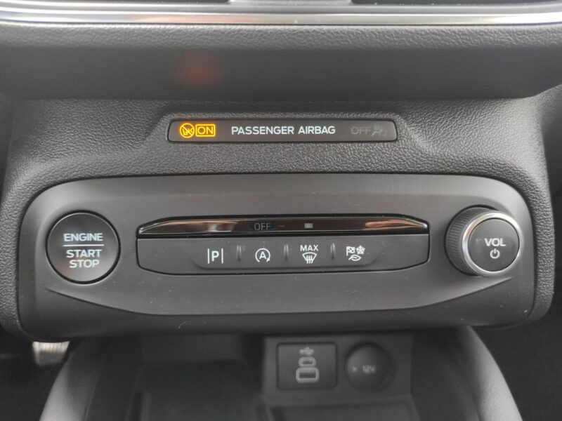 Ford Focus Titanium X 1.0 EcoBoost 125 KM Kombi RB68738 Mk4 (2018-)