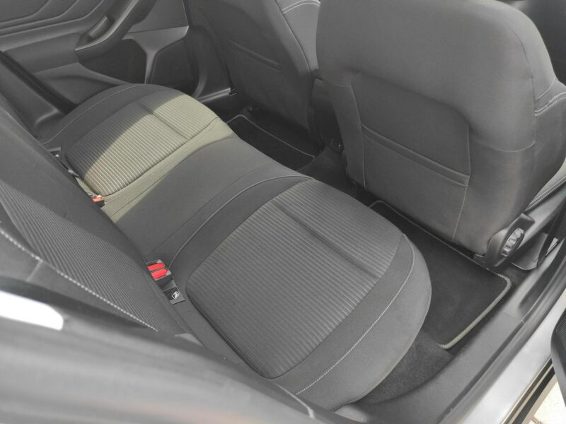 Ford Focus Titanium X 1.0 EcoBoost 125 KM Kombi RB68738 Mk4 (2018-)
