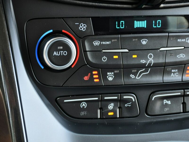 Ford Kuga 1.5i(176KM)*Lift*Radar*Xenon*Led*Navi*Kamera*Skóry*AWD*BLS*Alu18"ASO II (2012-)