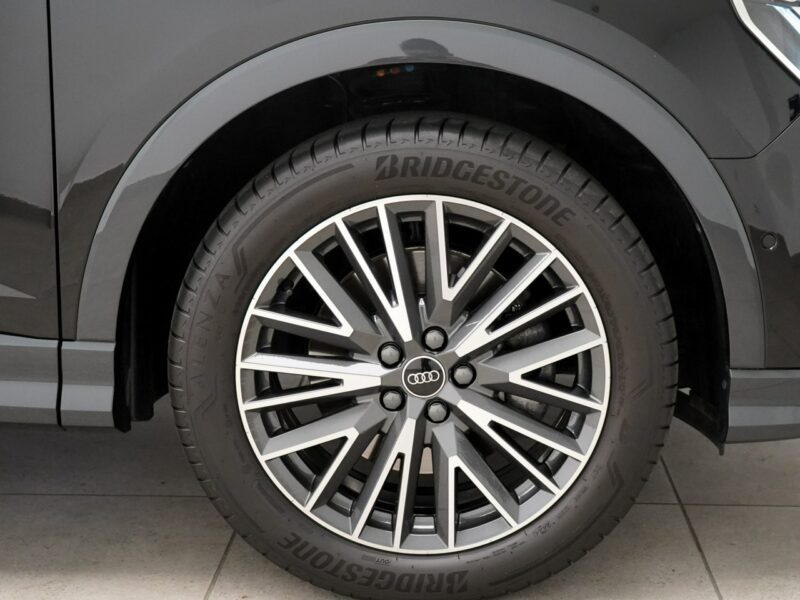Audi Q3 Sportback 40TFSI Quattro 190KM Sline Kamera360 ACC MatrixLED