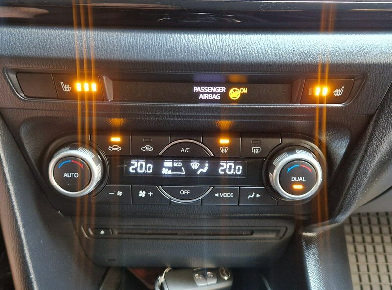 Mazda 3 ZOBACZ OPIS !! W PODANEJ CENIE ROCZNA GWARANCJA !! III (2013-)
