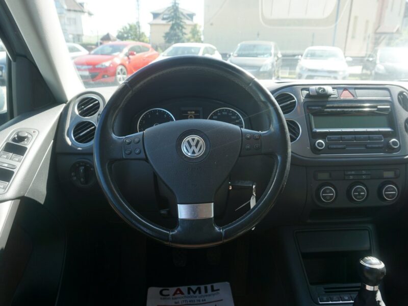 Volkswagen Tiguan zarejestrowany, ubezpieczony, niski przebieg I (2007-2016)
