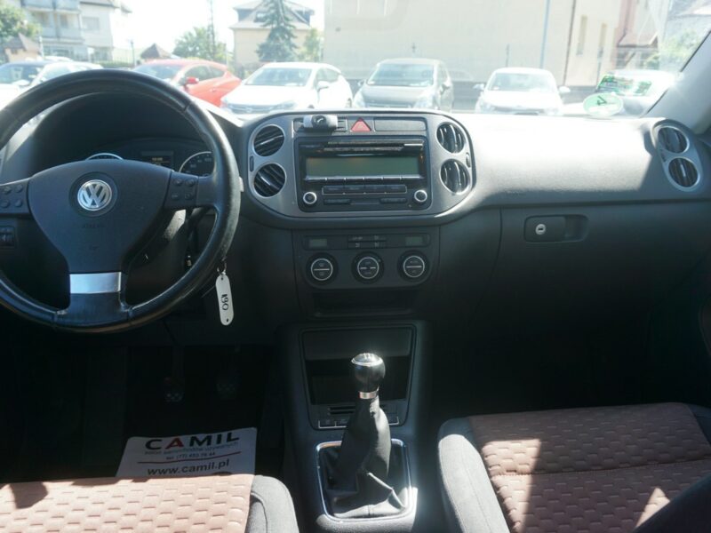 Volkswagen Tiguan zarejestrowany, ubezpieczony, niski przebieg I (2007-2016)