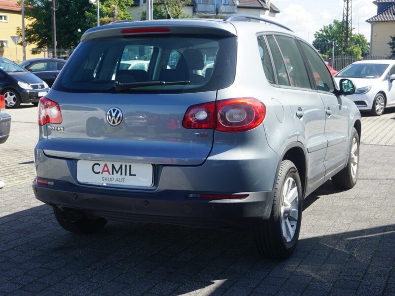 Volkswagen Tiguan zarejestrowany, ubezpieczony, niski przebieg I (2007-2016)