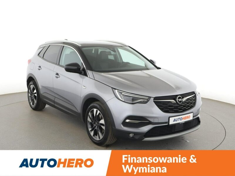 Opel Grandland X navi full LED klima auto kamera i czujniki parkowania grzane fotele