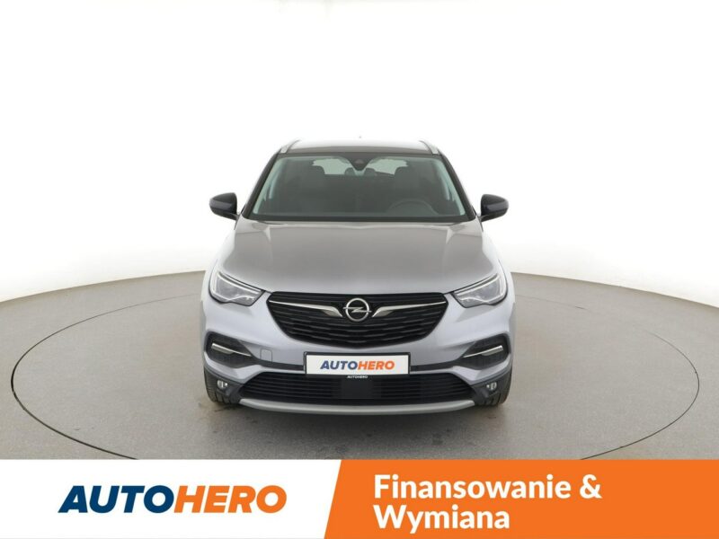 Opel Grandland X navi full LED klima auto kamera i czujniki parkowania grzane fotele