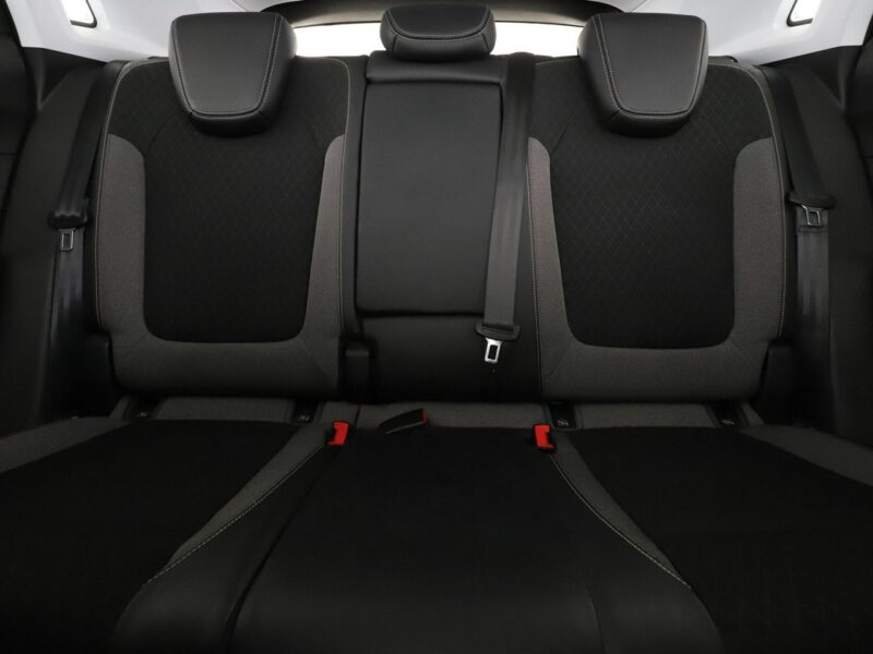 Opel Grandland X navi full LED klima auto kamera i czujniki parkowania grzane fotele