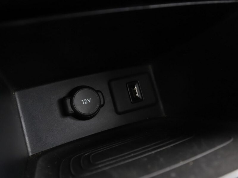 Opel Grandland X navi full LED klima auto kamera i czujniki parkowania grzane fotele