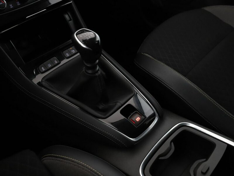Opel Grandland X navi full LED klima auto kamera i czujniki parkowania grzane fotele