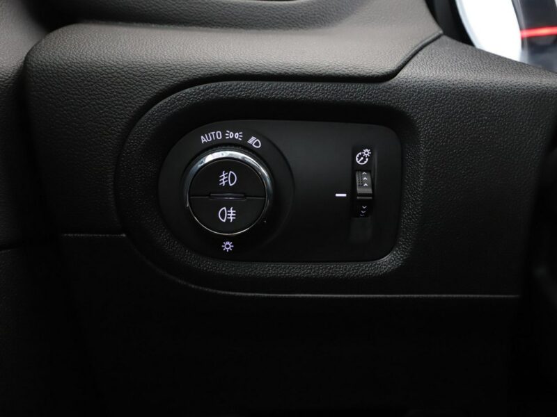 Opel Grandland X navi full LED klima auto kamera i czujniki parkowania grzane fotele