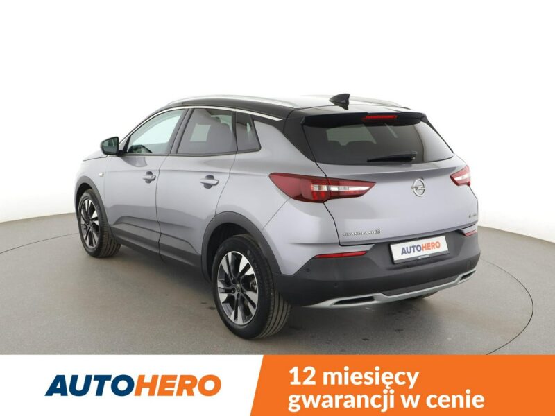 Opel Grandland X navi full LED klima auto kamera i czujniki parkowania grzane fotele