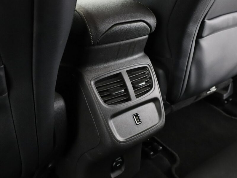 Opel Grandland X navi full LED klima auto kamera i czujniki parkowania grzane fotele