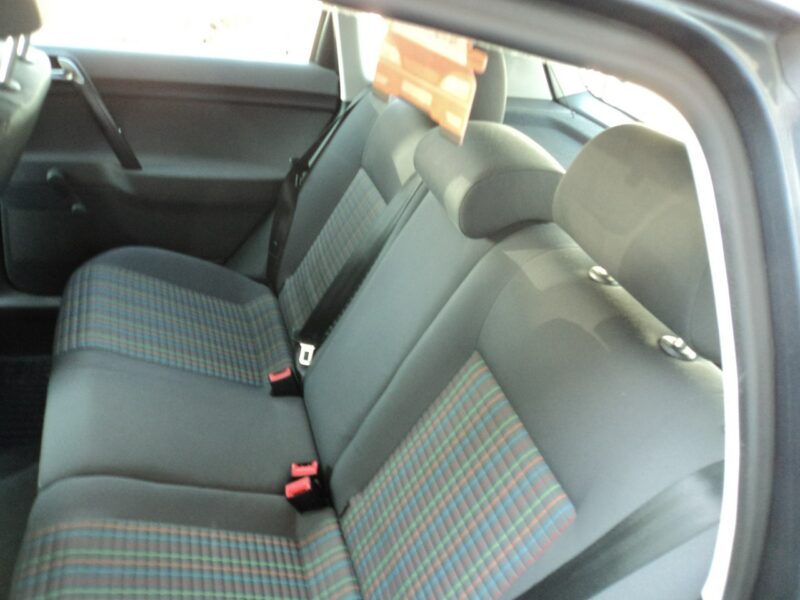 Volkswagen Polo sprzedam Ładne POLO z 2006r 1.4B 81KM malutki przeb. tylko 130 tys kil IV FL (2005-2009)