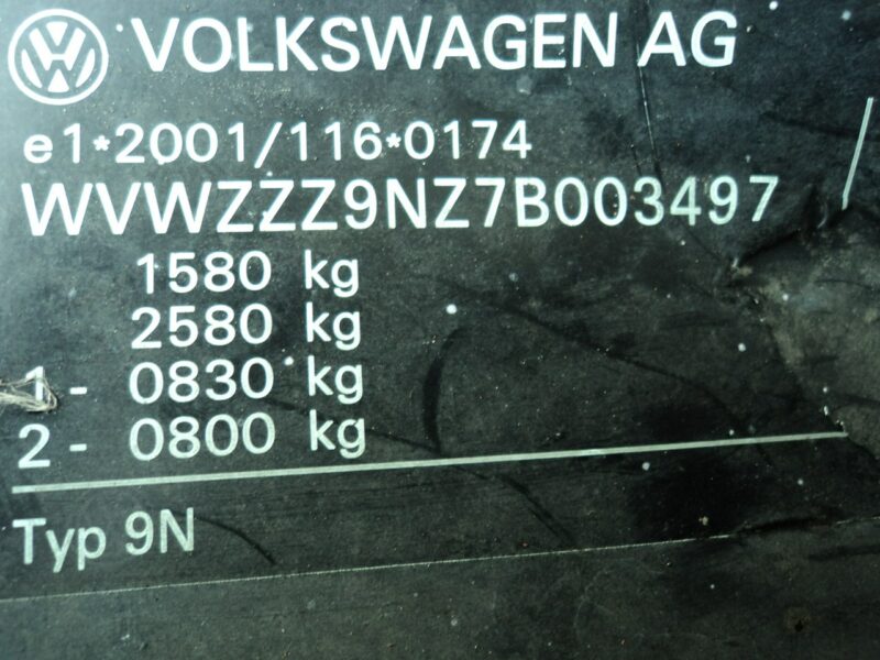 Volkswagen Polo sprzedam Ładne POLO z 2006r 1.4B 81KM malutki przeb. tylko 130 tys kil IV FL (2005-2009)