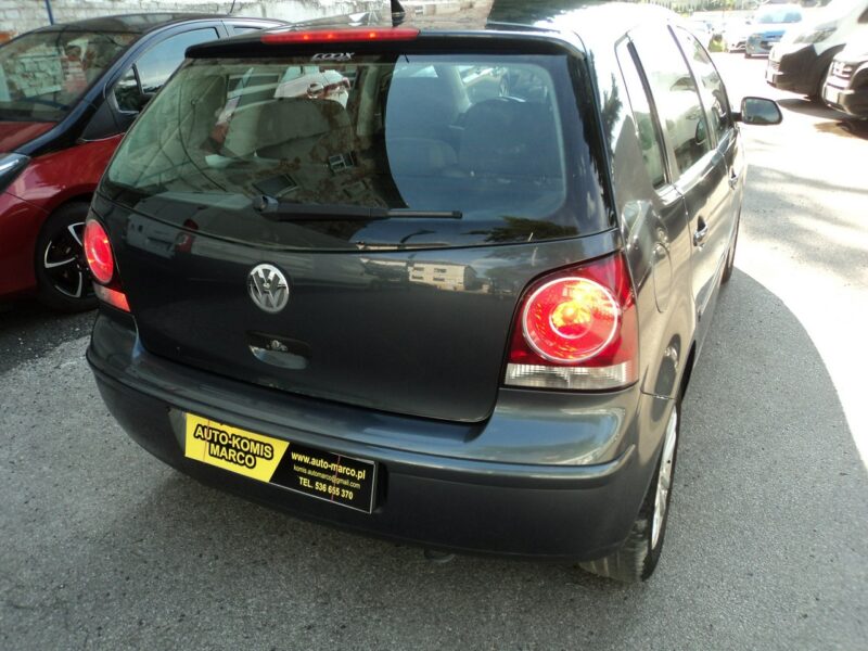 Volkswagen Polo sprzedam Ładne POLO z 2006r 1.4B 81KM malutki przeb. tylko 130 tys kil IV FL (2005-2009)