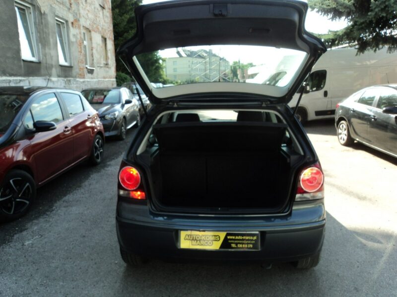 Volkswagen Polo sprzedam Ładne POLO z 2006r 1.4B 81KM malutki przeb. tylko 130 tys kil IV FL (2005-2009)