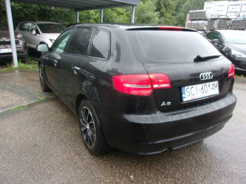 Audi A3 5 Drzwi PoLift 1.6 Mpi 102 Km Attraction Pod.Fotele Klimatyzacja Pdc 8P (2003-2012)