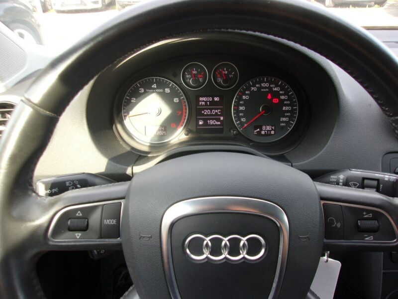 Audi A3 5 Drzwi PoLift 1.6 Mpi 102 Km Attraction Pod.Fotele Klimatyzacja Pdc 8P (2003-2012)