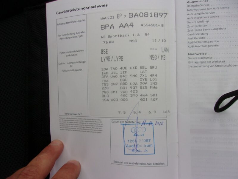 Audi A3 5 Drzwi PoLift 1.6 Mpi 102 Km Attraction Pod.Fotele Klimatyzacja Pdc 8P (2003-2012)