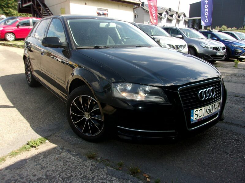 Audi A3 5 Drzwi PoLift 1.6 Mpi 102 Km Attraction Pod.Fotele Klimatyzacja Pdc 8P (2003-2012)