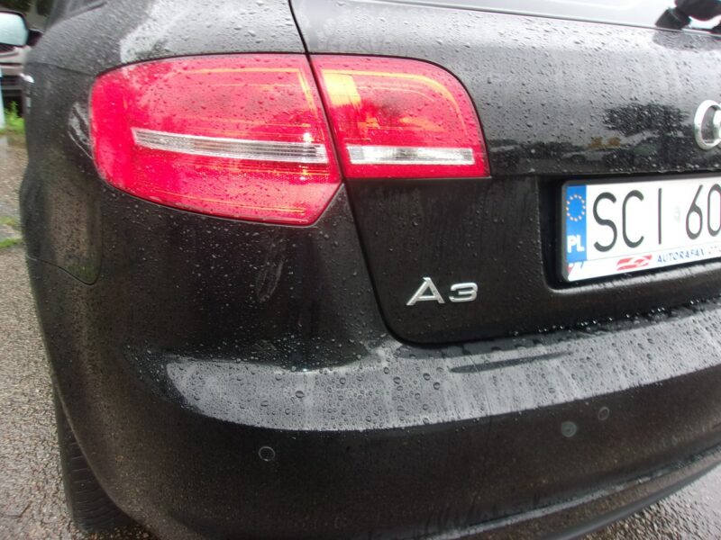 Audi A3 5 Drzwi PoLift 1.6 Mpi 102 Km Attraction Pod.Fotele Klimatyzacja Pdc 8P (2003-2012)