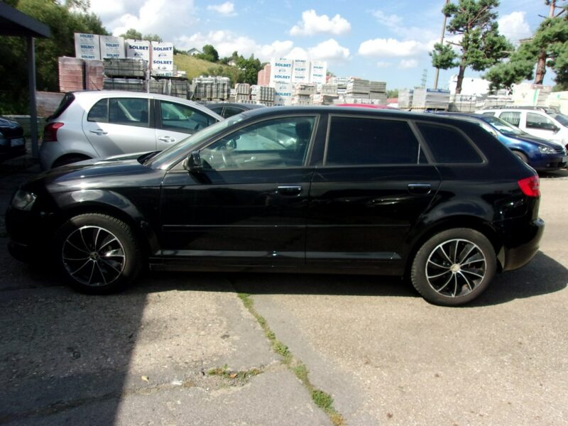 Audi A3 5 Drzwi PoLift 1.6 Mpi 102 Km Attraction Pod.Fotele Klimatyzacja Pdc 8P (2003-2012)
