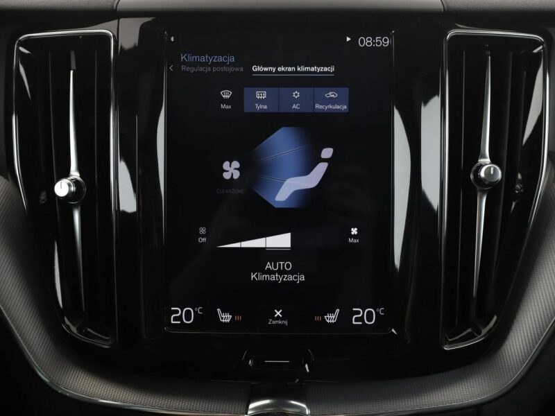 Volvo XC 60 2.0D4 Automat AWD R-Design Panorama Navi Tempomat GrzaneFotele FullLED II (2017-)