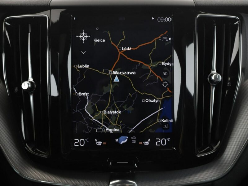 Volvo XC 60 2.0D4 Automat AWD R-Design Panorama Navi Tempomat GrzaneFotele FullLED II (2017-)