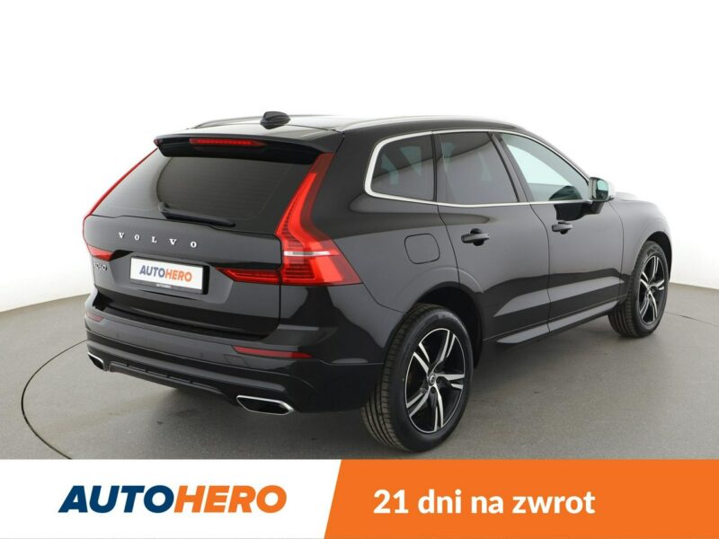Volvo XC 60 2.0D4 Automat AWD R-Design Panorama Navi Tempomat GrzaneFotele FullLED II (2017-)