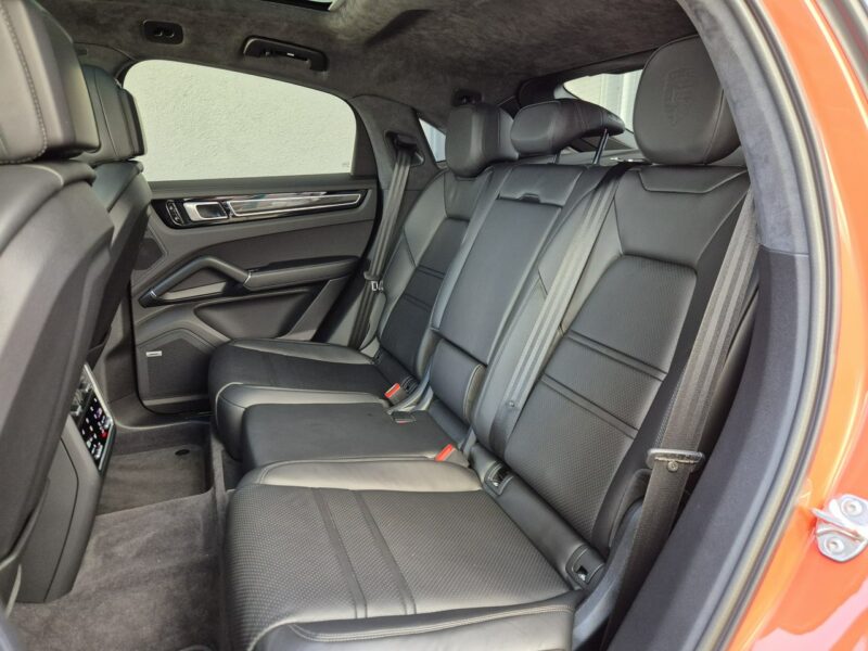 Porsche Cayenne e-Hybrid. Sport Design. Night Vision. ACC. Masaże. Dociągi. BOSE. FV. III(2017-)