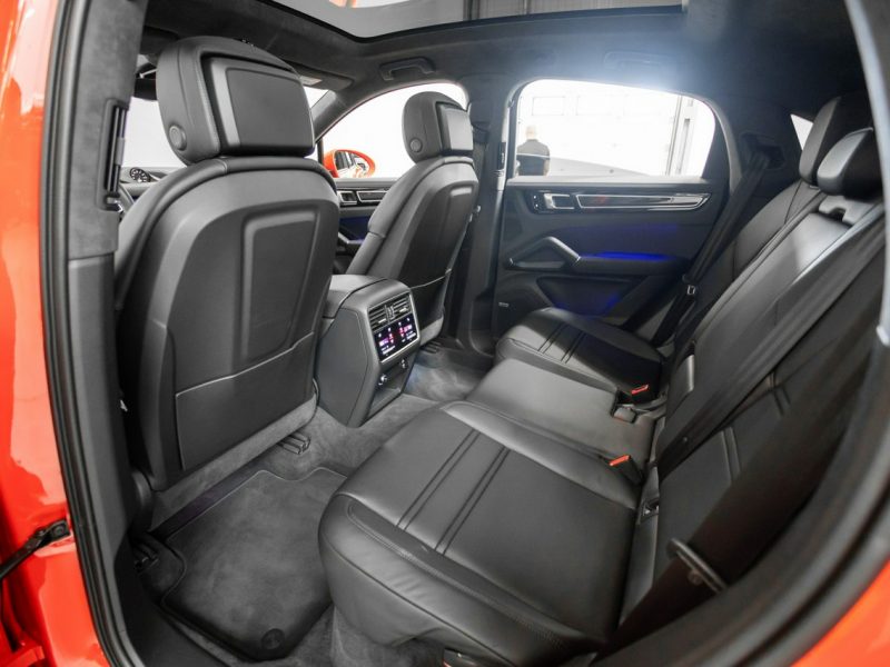 Porsche Cayenne e-Hybrid. Sport Design. Night Vision. ACC. Masaże. Dociągi. BOSE. FV. III(2017-)