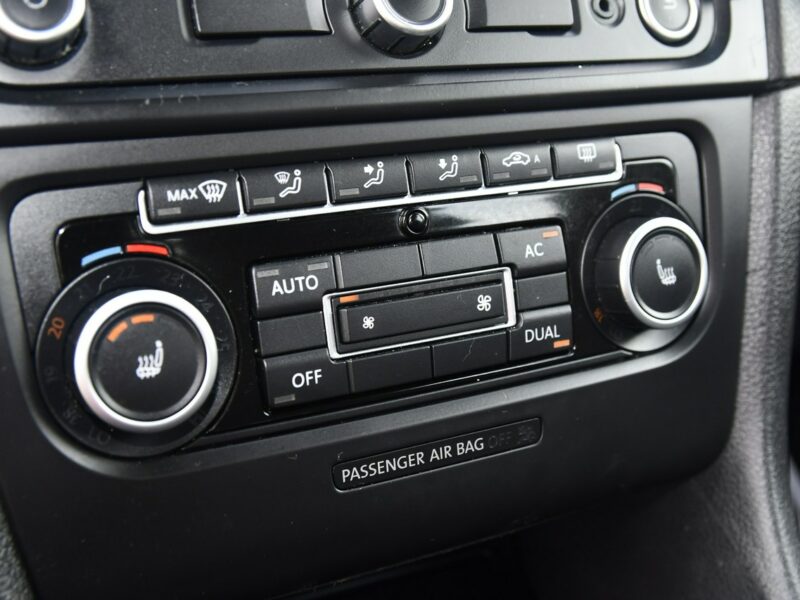 Volkswagen Golf 1,6tdi zarejstrowany,Navi,alu,StartSTOP, Gwarancja VI (2008-2012)