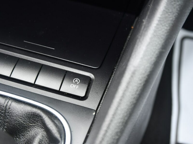 Volkswagen Golf 1,6tdi zarejstrowany,Navi,alu,StartSTOP, Gwarancja VI (2008-2012)