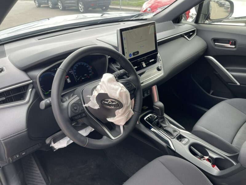 Toyota Corolla Cross Hybryda Automat Kamera Cofania Virtual cockpit 197KM